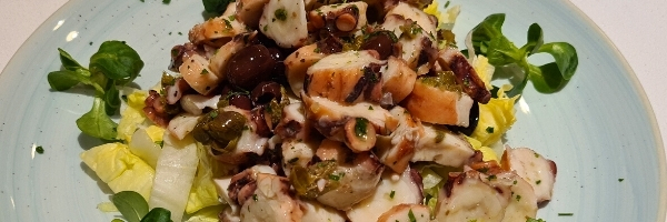 vendita insalata di polipo con olive taggiasche, capperi, patate e aglio